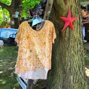 EUC🌟 ANTHROPOLOGIE 🌼PILCRO🌼 hi-low 👕 shirt 🌸orange, gold, & pink flowers🌸